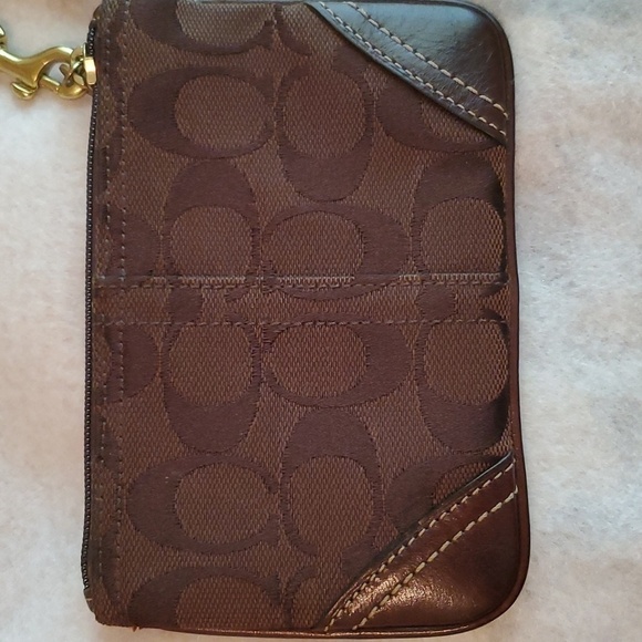 Coach Brown Classic C Print Zip Wristlet - Picture 4 of 5